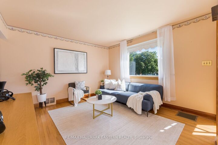 Property Photo:  51 Ephgrave Boulevard  ON K9J 4G1 