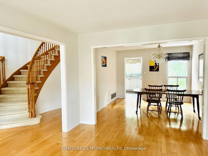 Property Photo:  46 Cranleigh Drive  ON L3R 8M1 