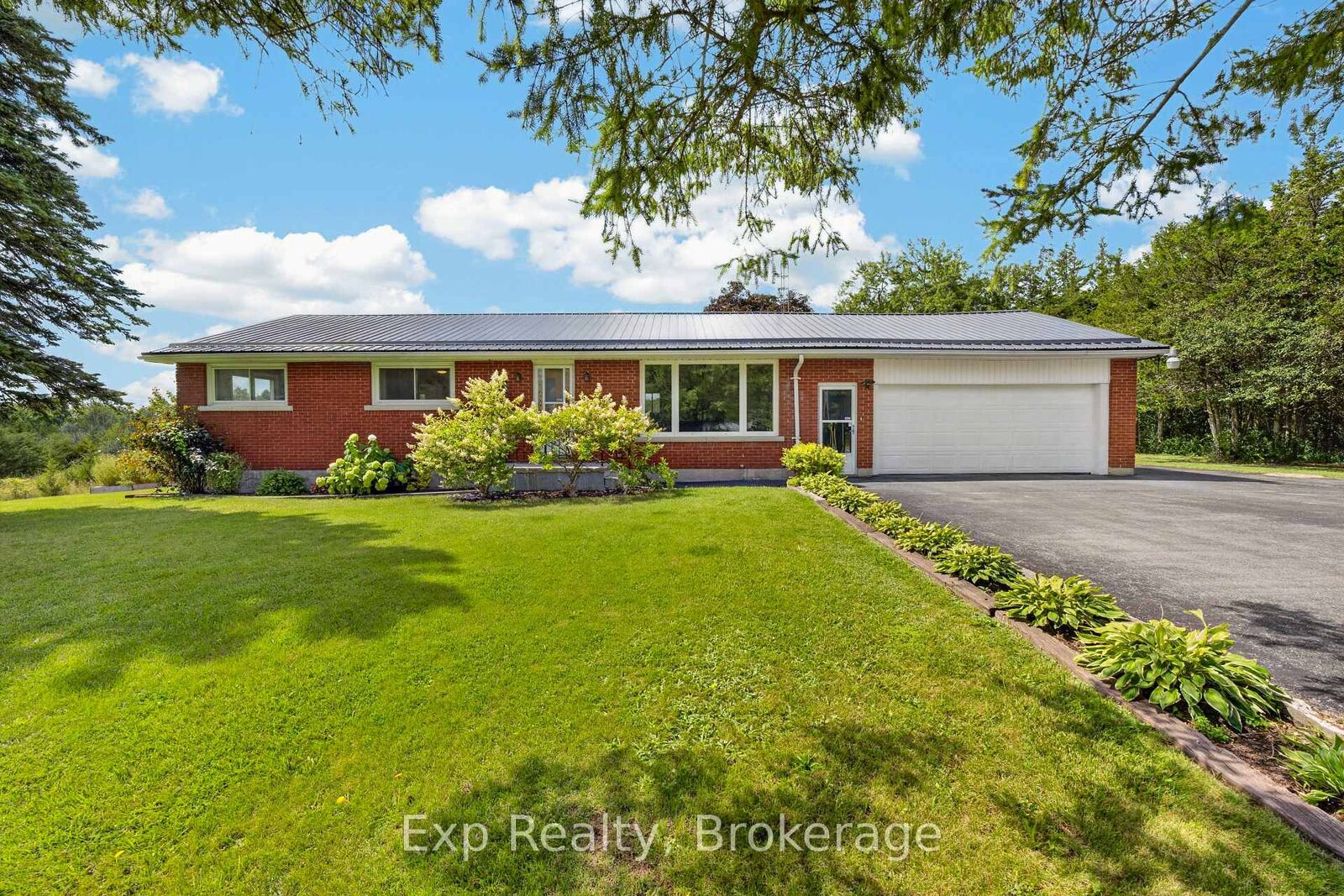 Property Photo:  894 County Rd 41 Road  ON K7R 3L2 