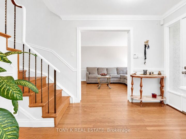 Property Photo:  515 London Road  ON L3Y 6E4 