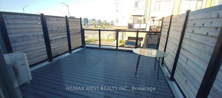 Property Photo:  149 Salterton Circle  ON L6A 4Z2 