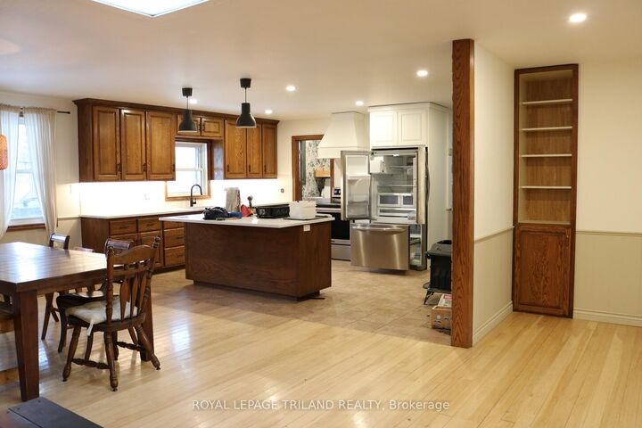Property Photo:  10660 Springerhill Road  ON N5H 2R3 