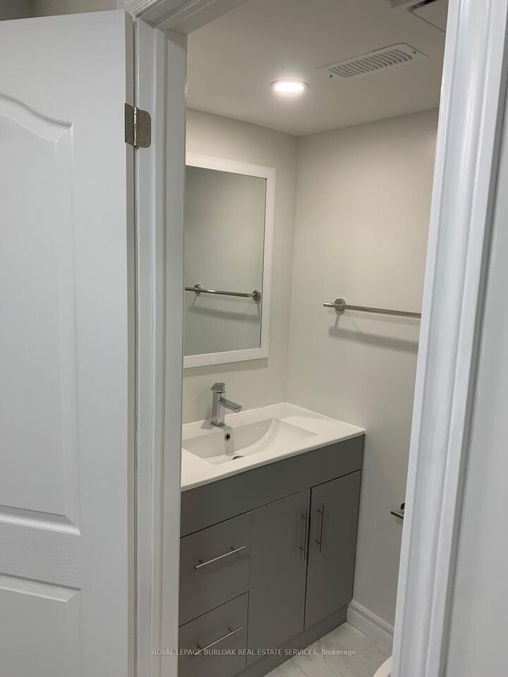 Property Photo:  91 Pinot Crescent  ON L8E 0J9 