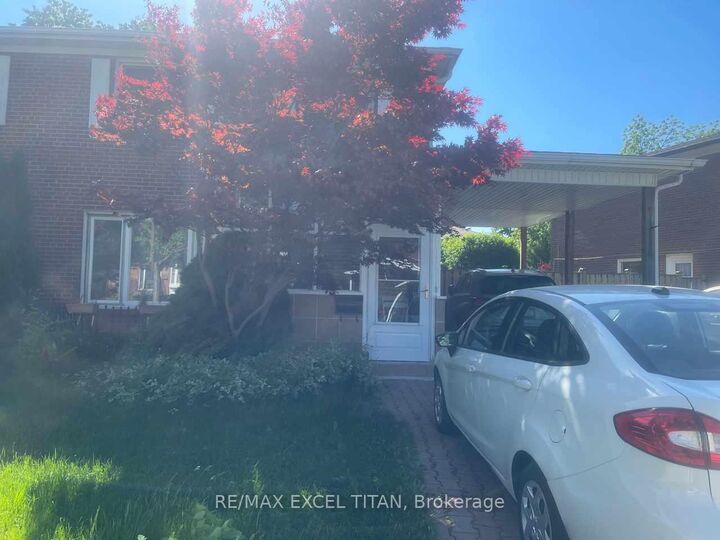 Photo de la propriété:  35 Cairnside Crescent  ON M2J 3M9 