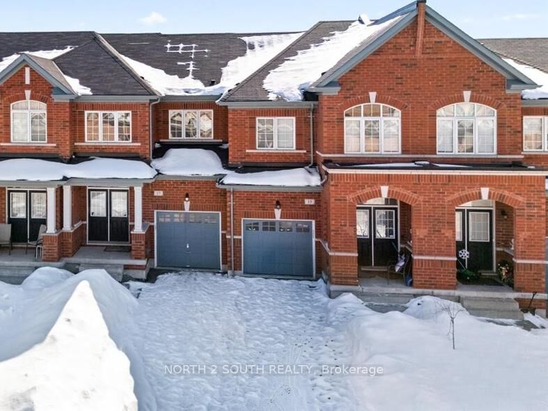 Property Photo:  15 Gower Drive  ON L4G 0V9 