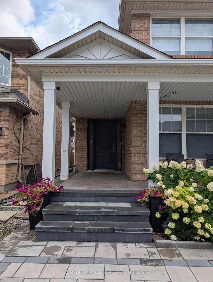 Property Photo:  1324 Ridgebank Drive  ON L6M 4A5 