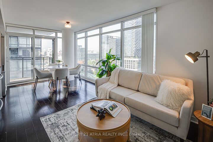 4K Spadina Avenue 1802 — photo 1