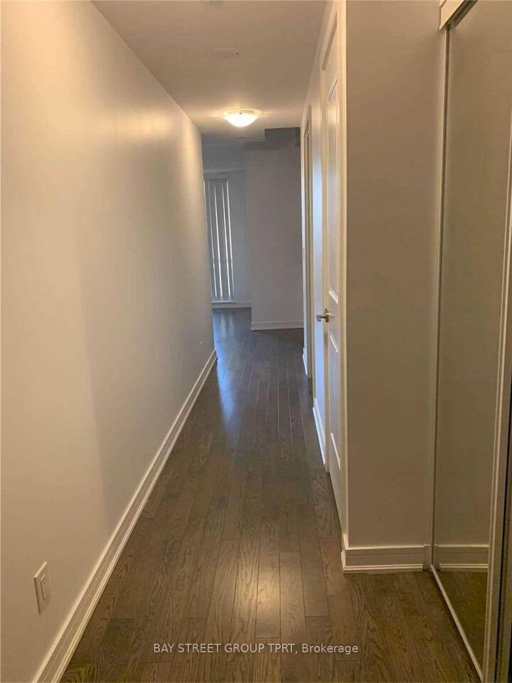 Property Photo:  9191 Yonge Street 508  ON L4C 1E2 