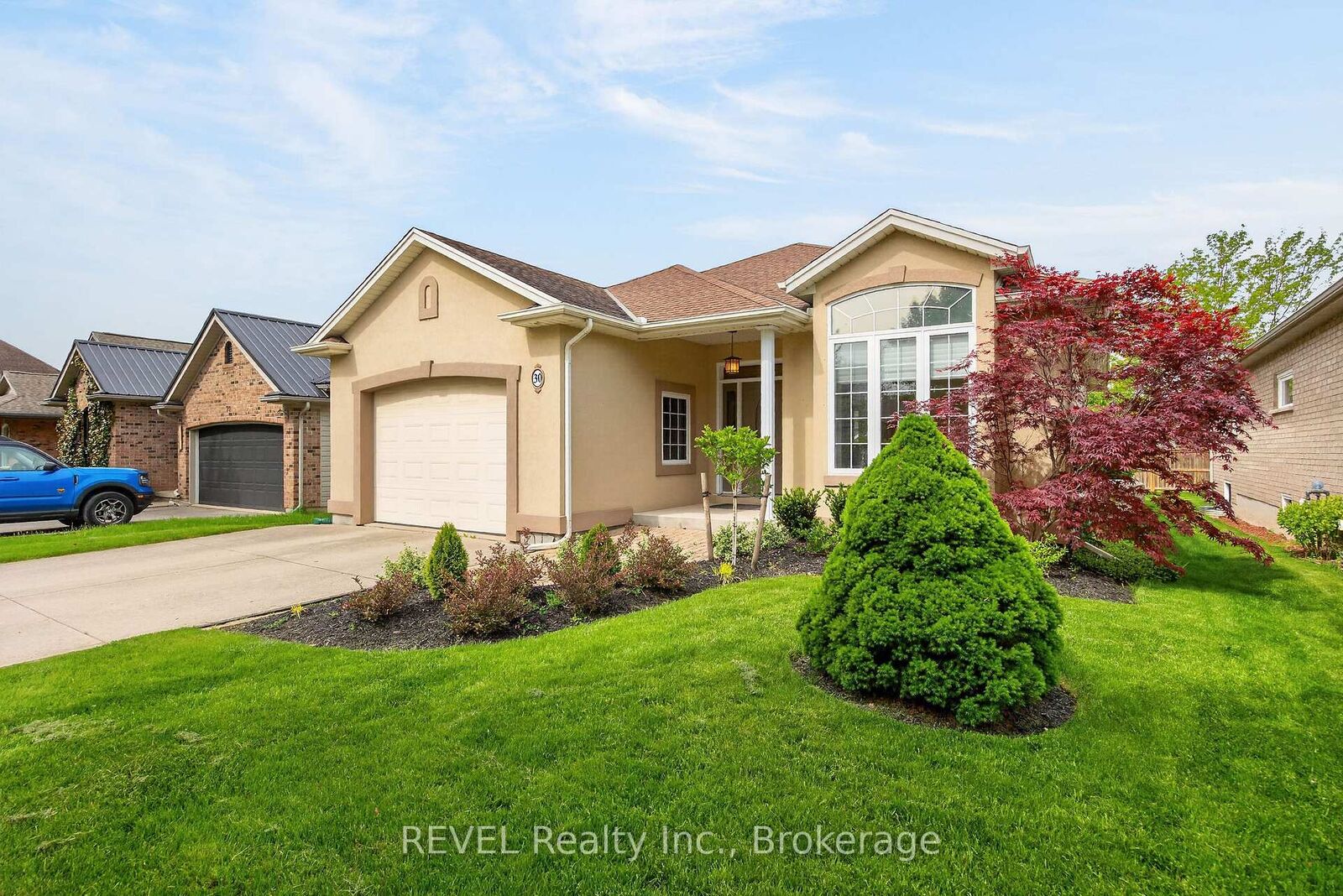 Property Photo:  30 Bianca Drive  ON L0S 1T0 