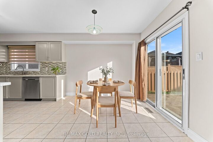 Property Photo:  24 Alberta Terrace  ON L6R 2H8 