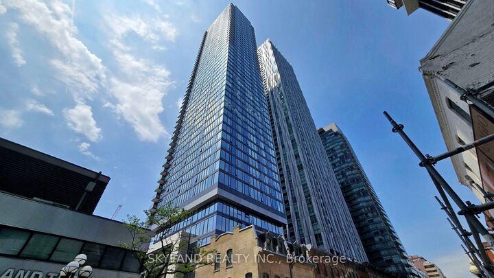 8 Cumberland Street 4305 — photo 1