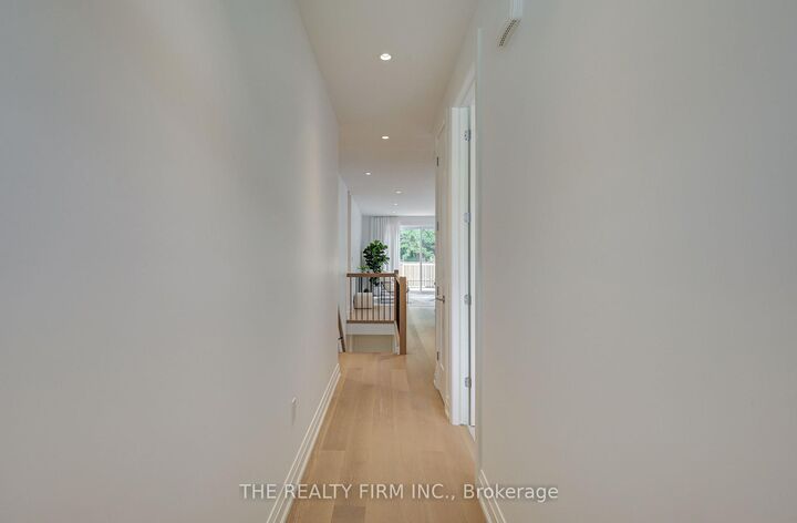 Property Photo:  85 Forest Street 18  ON N5H 1S5 