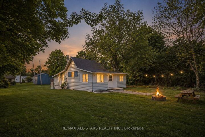 Property Photo:  68 Farley Circle  ON L0E 1S0 
