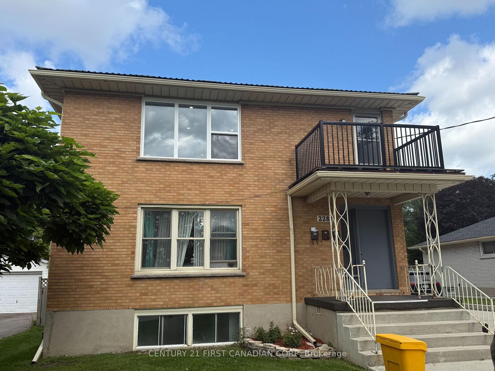 Property Photo:  228 Burnside Drive 1  ON N5V 1B9 