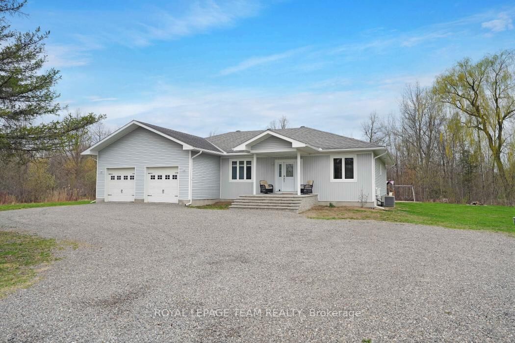Property Photo:  986 South Gower Drive  ON K0G 1J0 