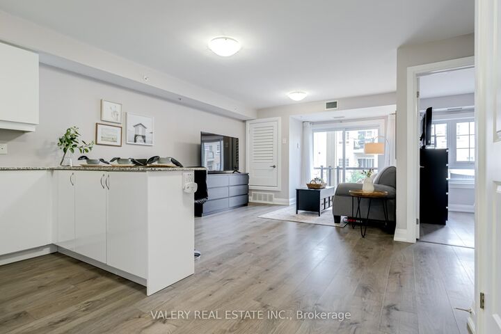 Property Photo:  481 Rupert Avenue 226  ON L4A 1Y7 