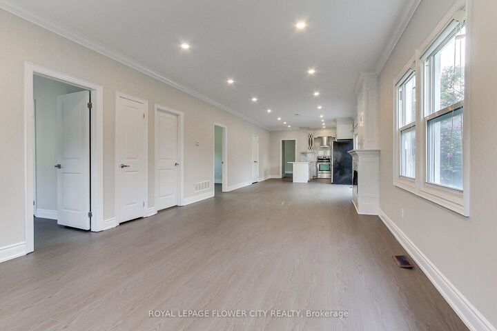 Property Photo:  24 John Street Main Floor  ON L7G 2J7 