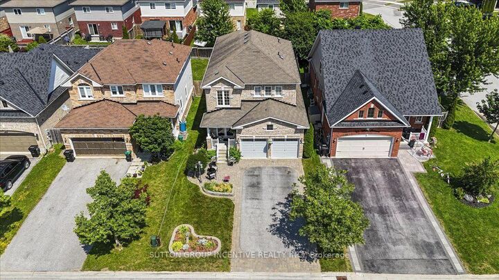 Property Photo:  17 White Crescent  ON L4N 5Z9 