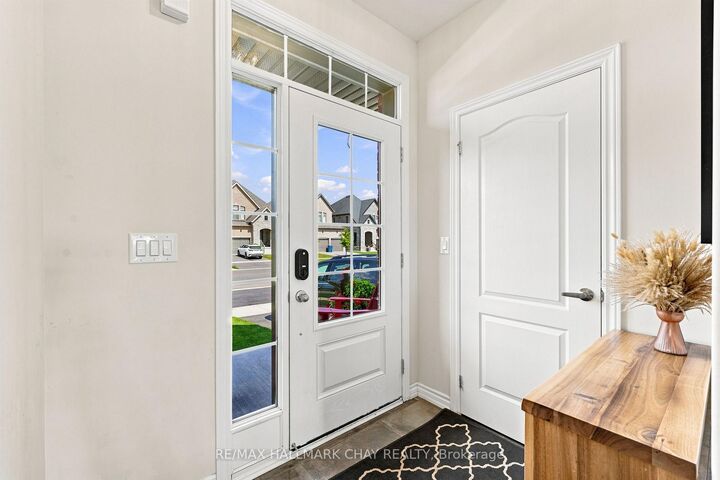 Property Photo:  3118 Orion Boulevard  ON L3V 8L8 