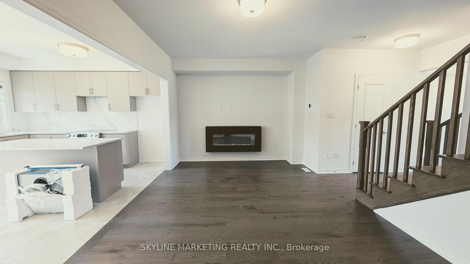 Property Photo:  90 Markham Veterans Street  ON L6B 1S7 