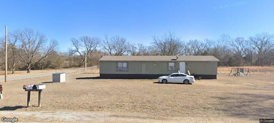 Property Photo: 6986 Dickson Rd OK 73401