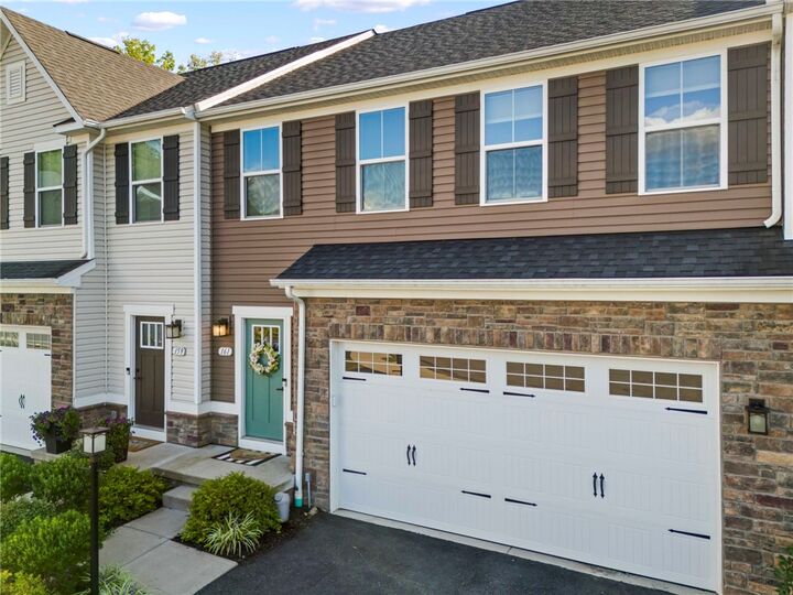 Property Photo: 161 Black Oak Ln PA 15057