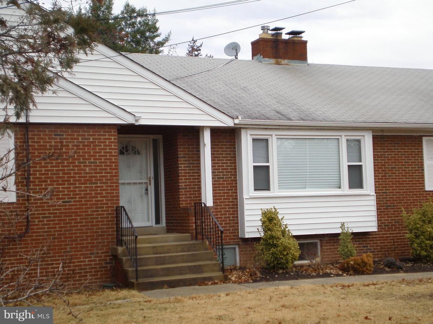 Property Photo:  3111 Ritchie Road  MD 20747 