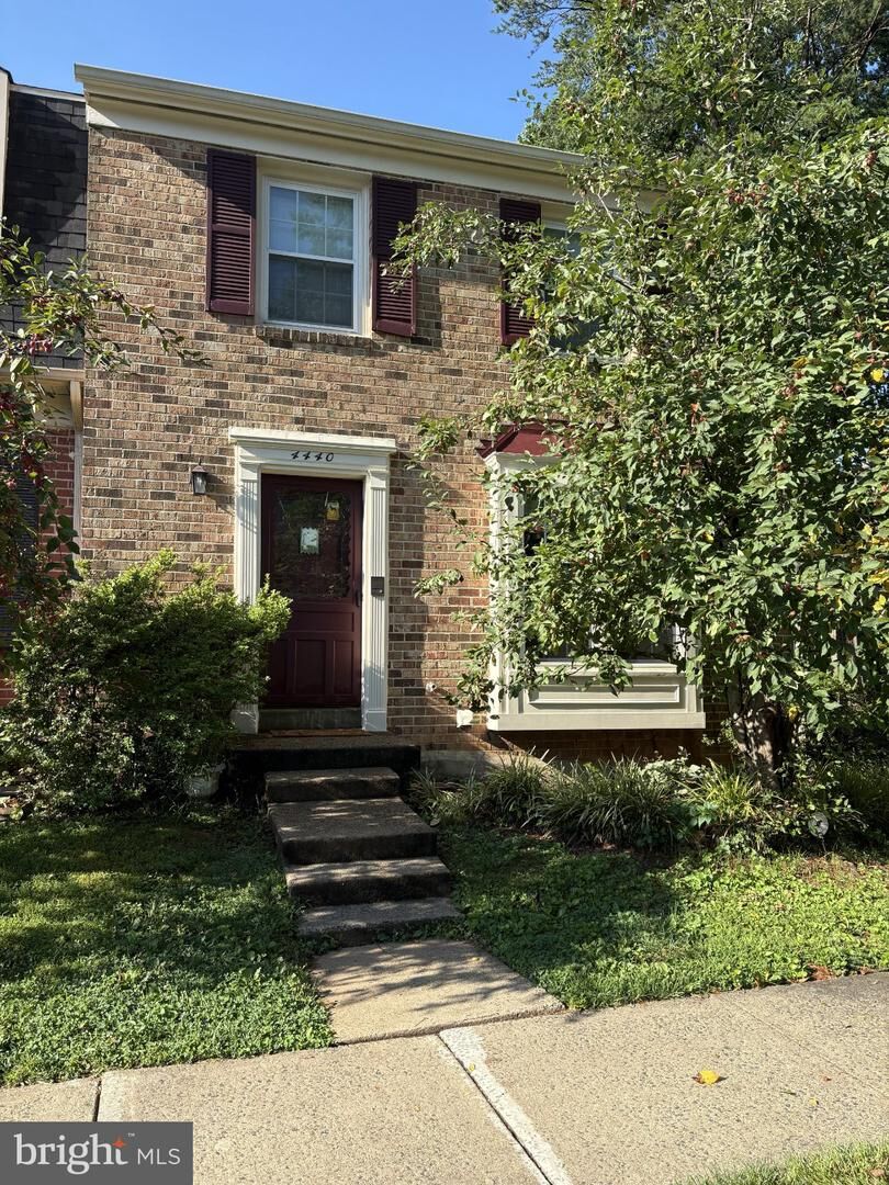 Property Photo:  4440 Chase Park  VA 22003 