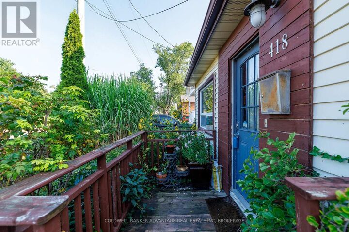 Property Photo:  418 McAlpine Avenue North  ON L3B 1T3 