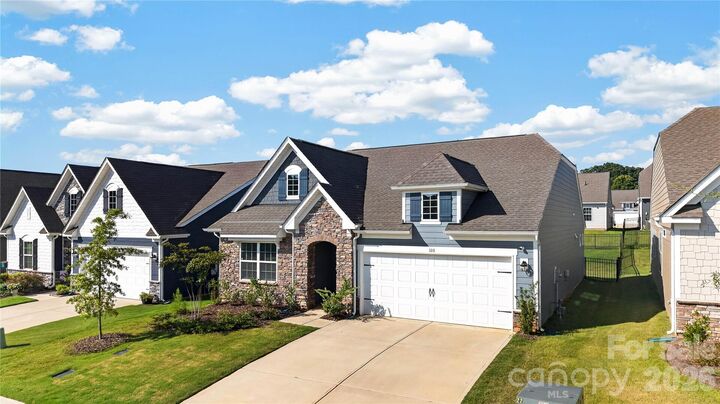 Property Photo: 108 Pampas Place NC 28625
