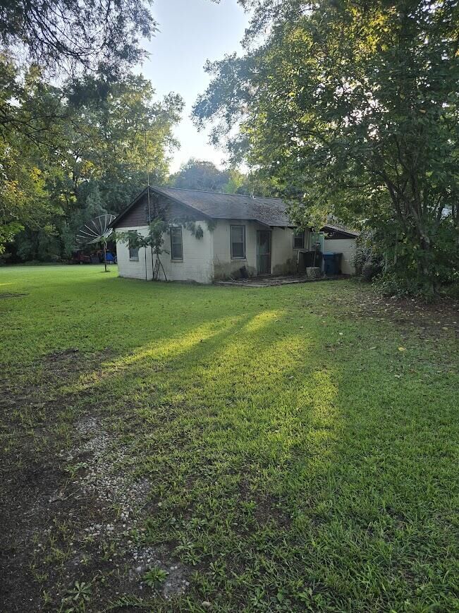 Property Photo:  0 E Richardson Avenue  SC 29485 