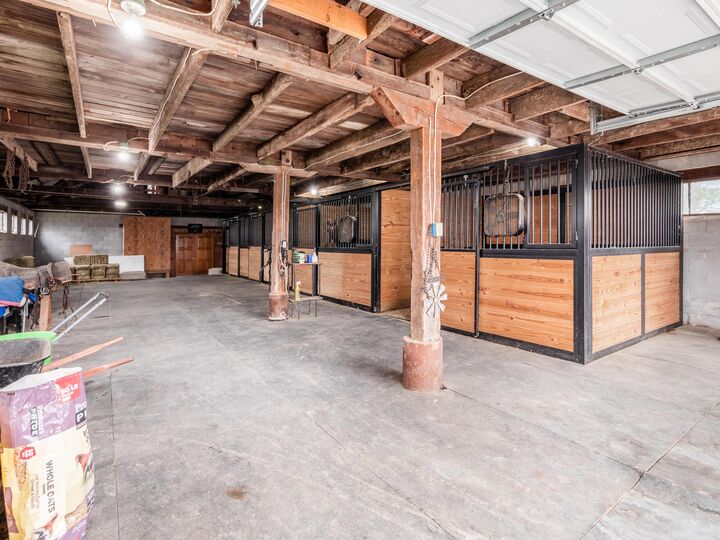 Property Photo:  6090 Horseshoe Road  OH 43015 