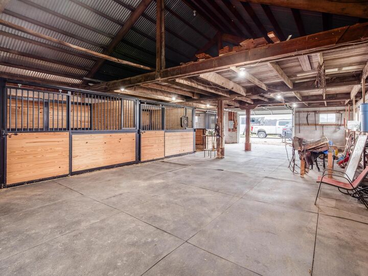 Property Photo: 6090 Horseshoe Road OH 43015