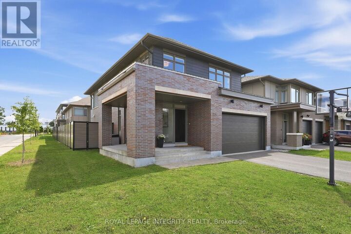 Property Photo:  300 Wigwas Street  ON K1K 4Z4 