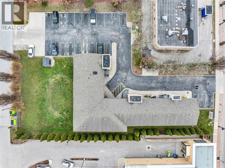 Property Photo:  5830 Malden 107  ON N9H 1S4 