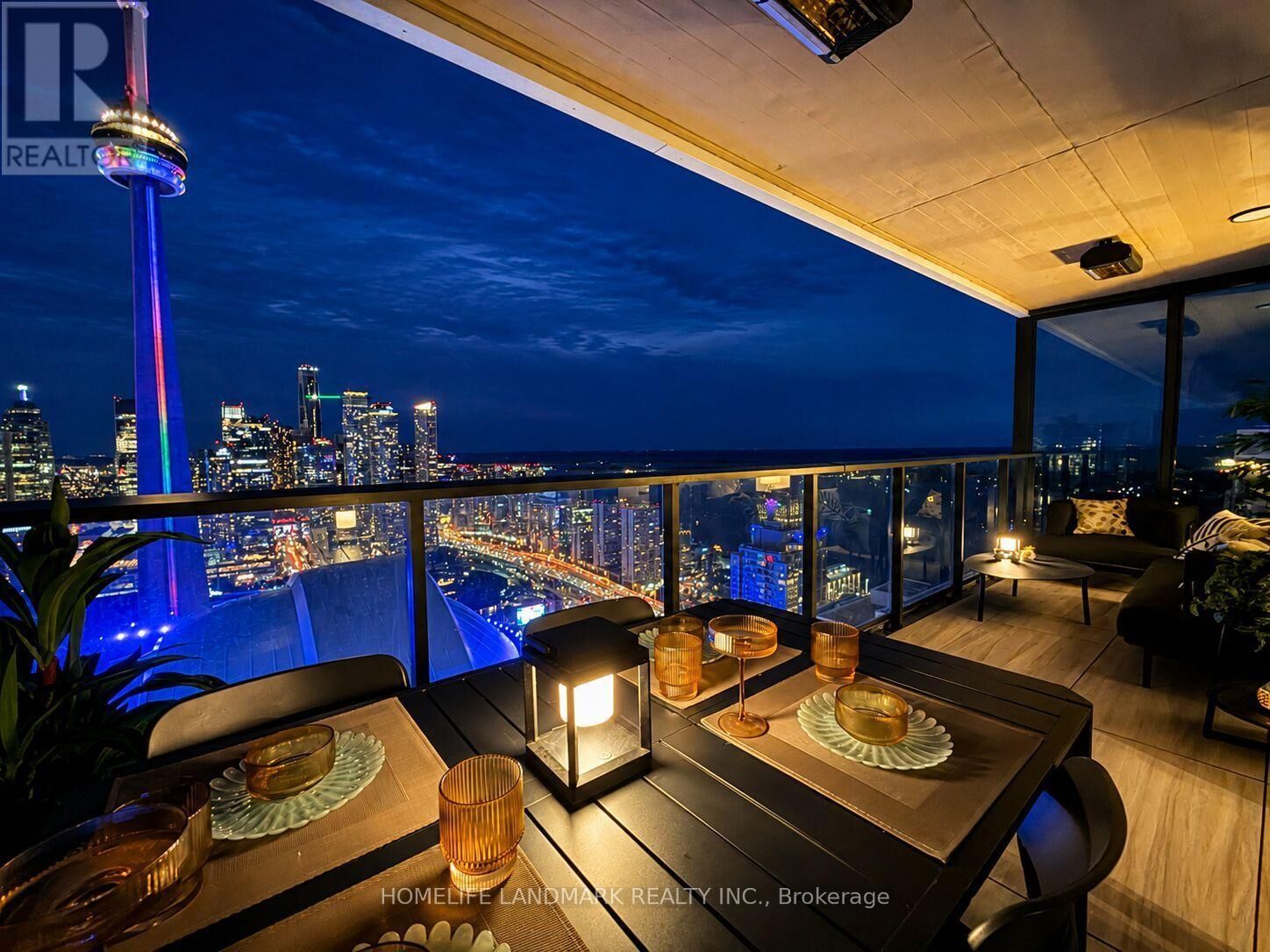 Property Photo:  3 Concord Cityplace Way 5309  ON M5V 0X4 