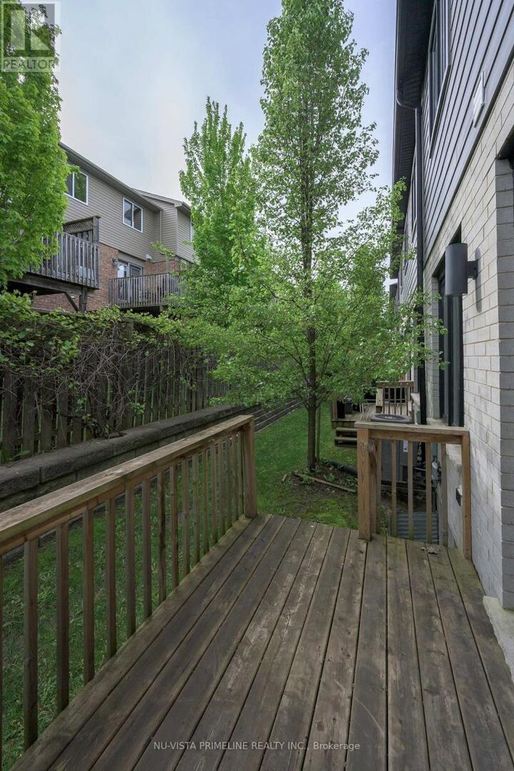 Property Photo:  1570 Coronation Drive 16  ON N6G 5P0 