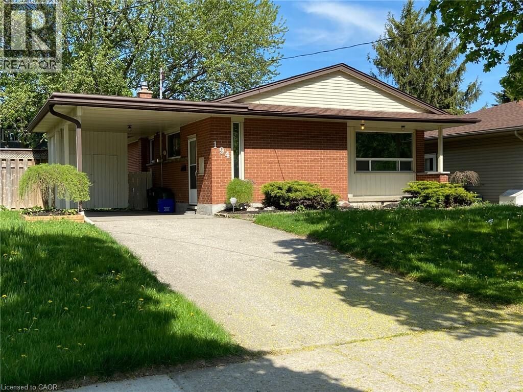 Property Photo:  194 River Road East Upper  ON N2B 2G8 