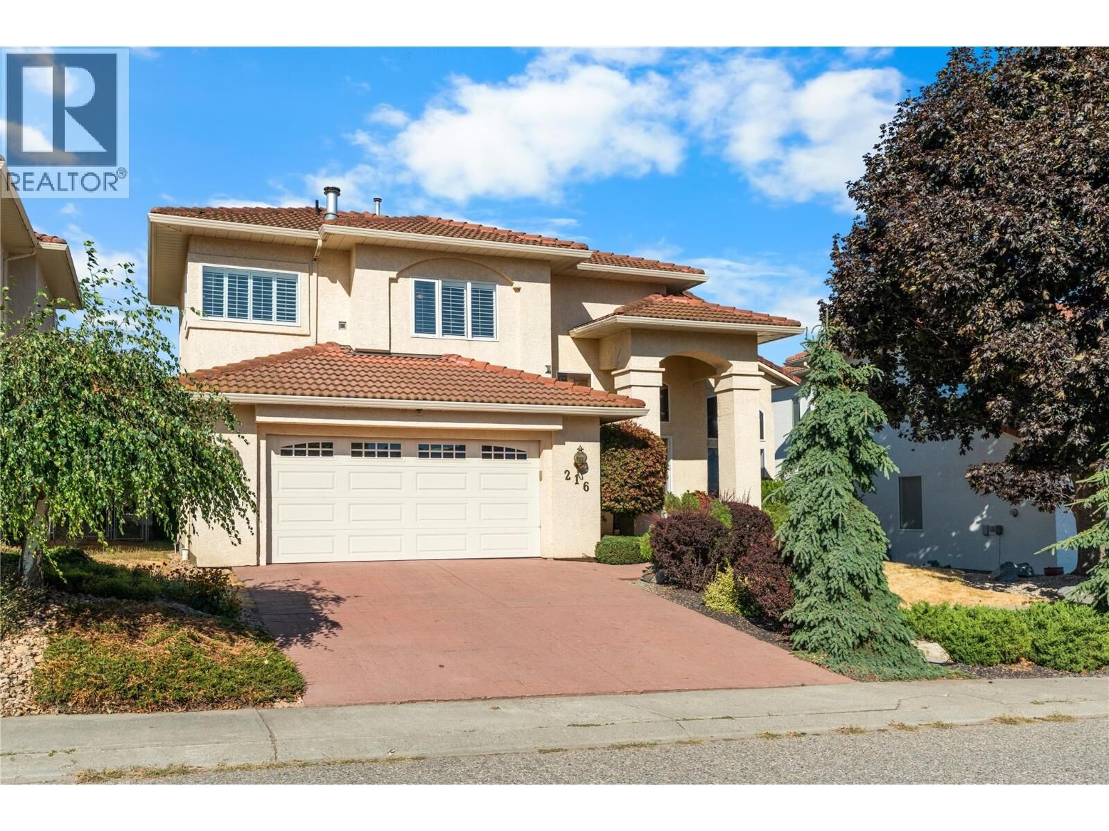 Property Photo: 216 Country Estate Drive BC V1B 2V2