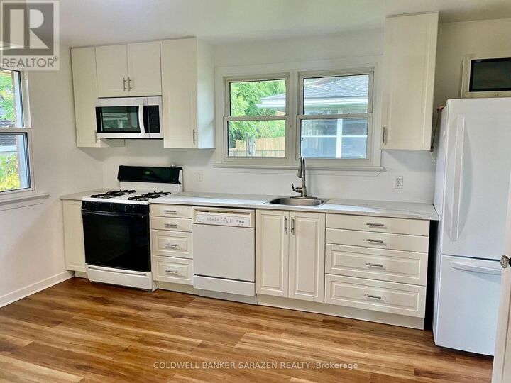 Property Photo:  1421 Palen Avenue  ON K1H 7E6 