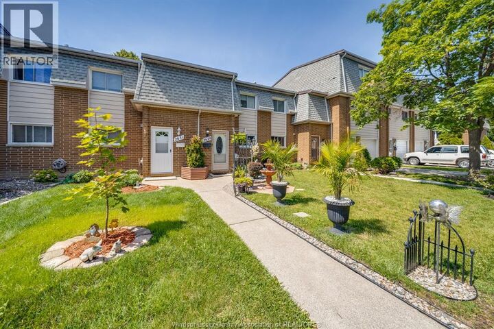 Property Photo:  2629 Vine Court 54  ON N8T 2X4 