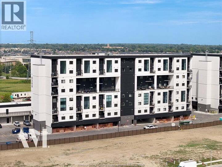 Property Photo:  4300 Laurier Parkway 624  ON N9H 0P8 