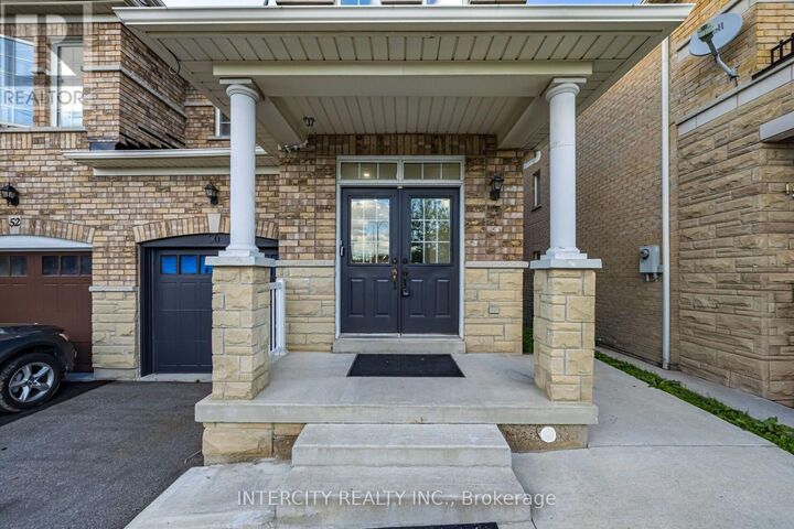 Property Photo:  50 Royal Vista Road  ON L6Y 0N5 