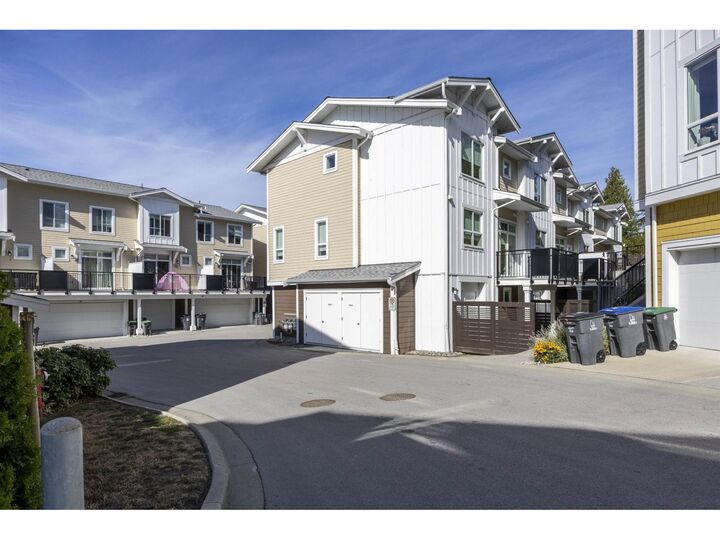 Property Photo:  16561 17A Avenue 85  BC V3Z 1J3 