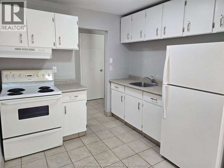 Property Photo:  75 Baldoon Road 1  ON N7L 1E2 