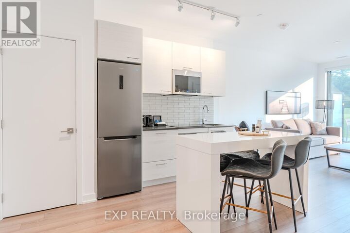 Property Photo: 120 Carrick Trail 102 ON P1P 0B6