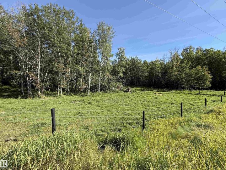 Property Photo:  Twp Rd 542 & Rge Rd 40  AB T0E 1H0 