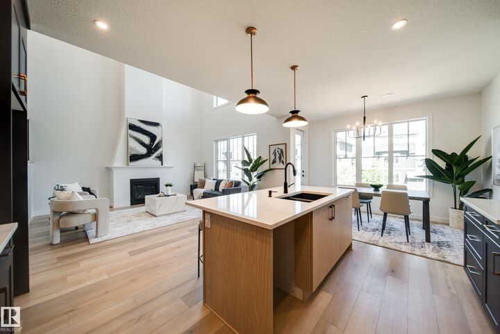 Property Photo:  75 Chartres Close  AB T8T 2E1 