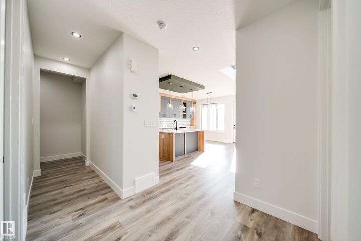 Property Photo:  8515 183 Avenue NW  AB T5Z 0X5 