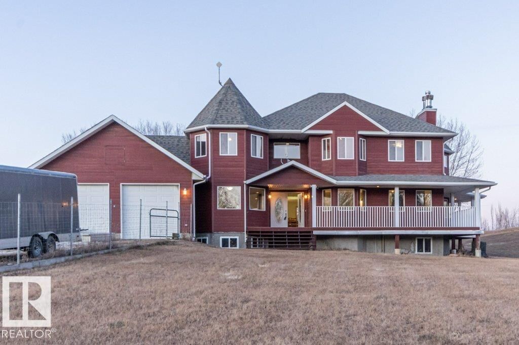 Property Photo:  3202 Twp Road 572A  AB T0E 1A0 